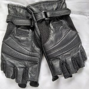 Tough Chic Black Fingerless Gloves